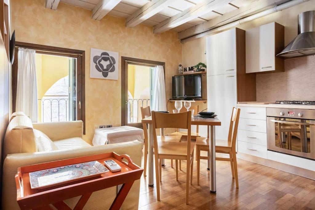 Dei Frutti In Pieno Centro - Il Gelso Apartmán